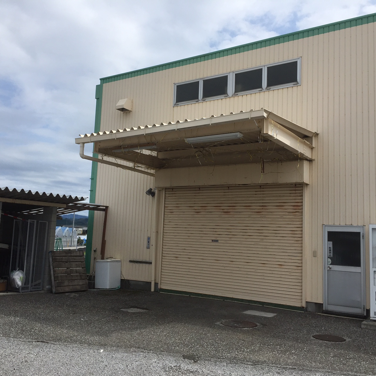 高知県　香南市　量販店施設　ピーコンネット・ピーコンスパイク施工