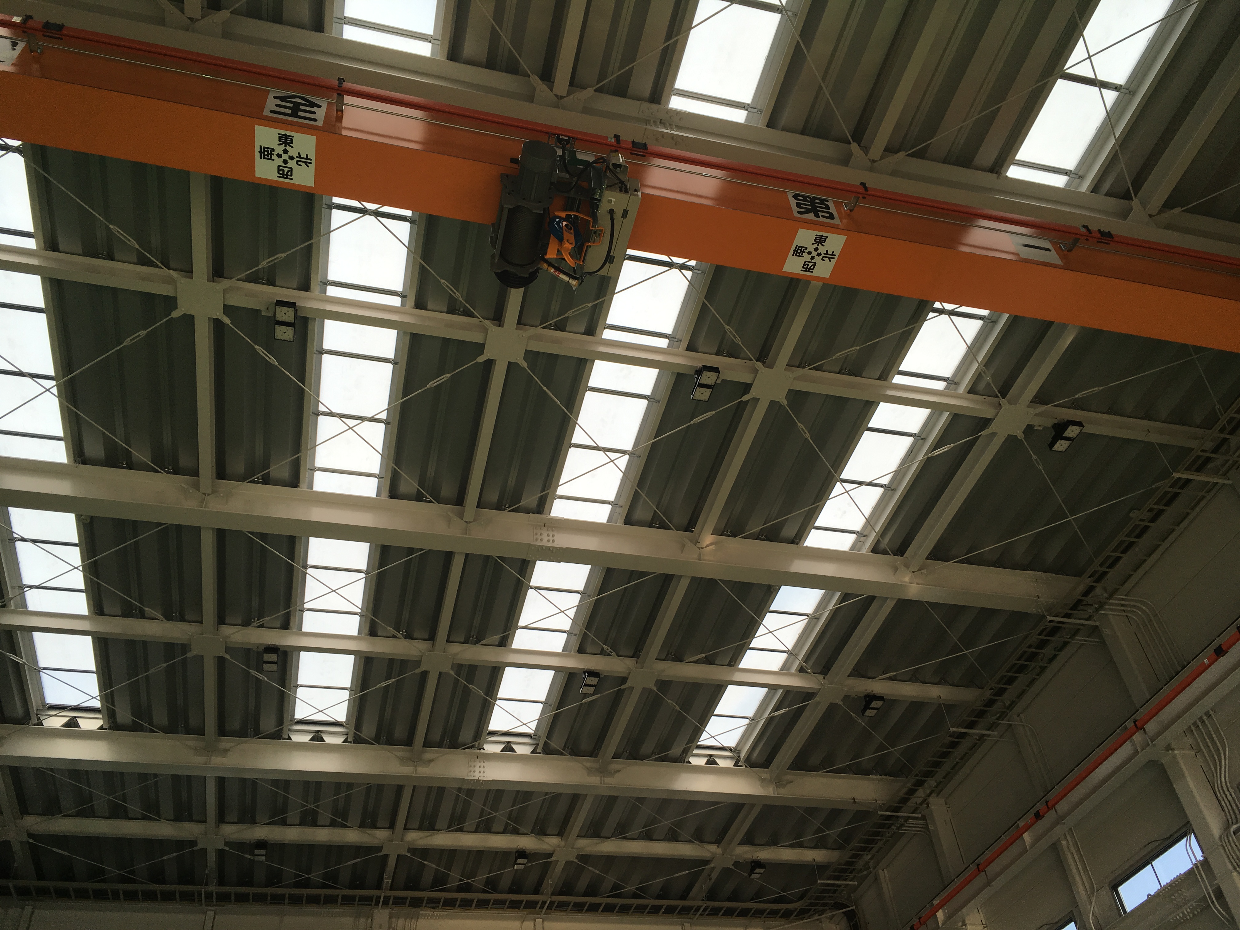 埼玉県　川口市　倉庫天井ピーコンネット施工