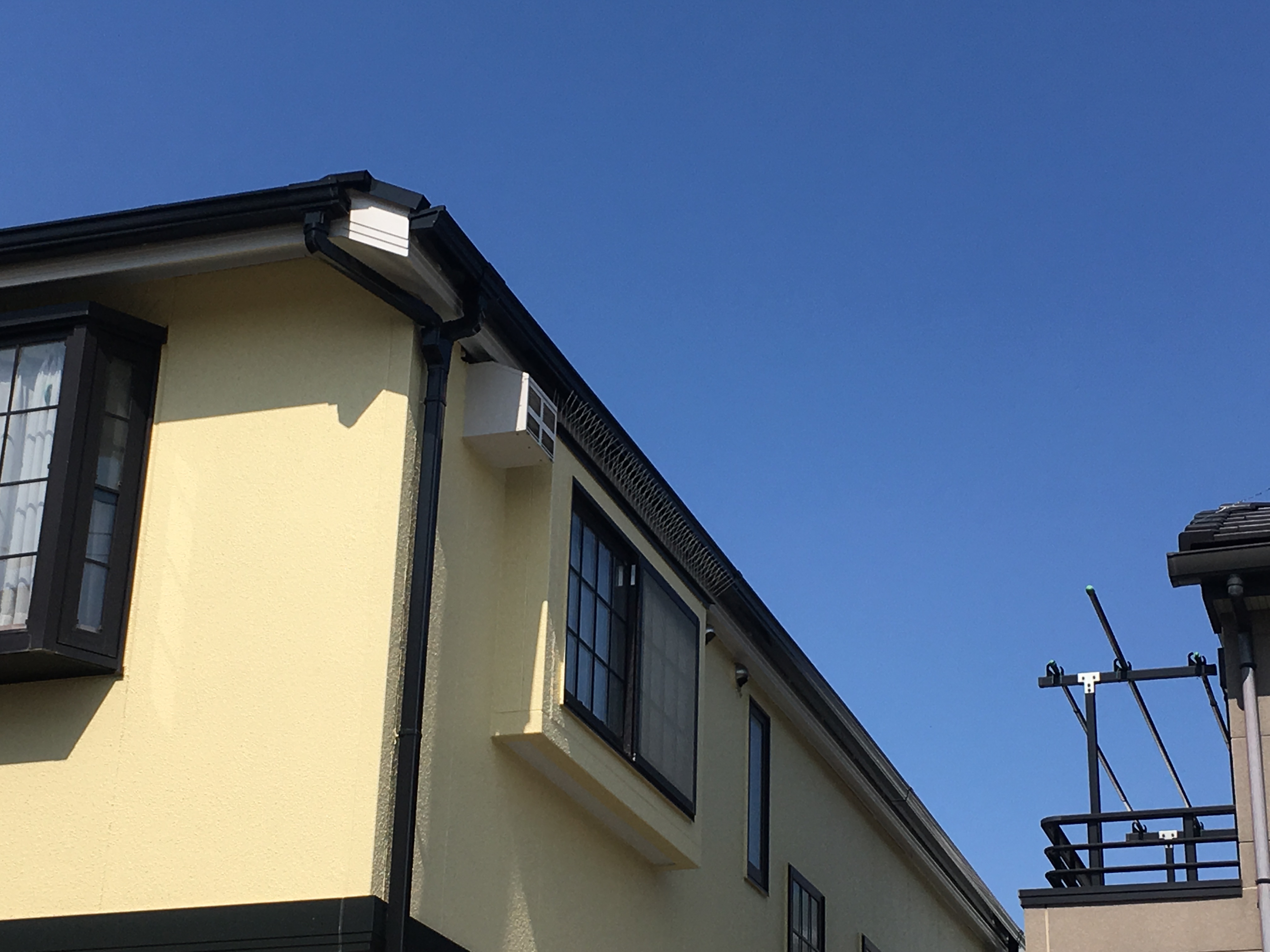 埼玉県さいたま市　戸建住宅　出窓・換気扇ピーコンネット施工