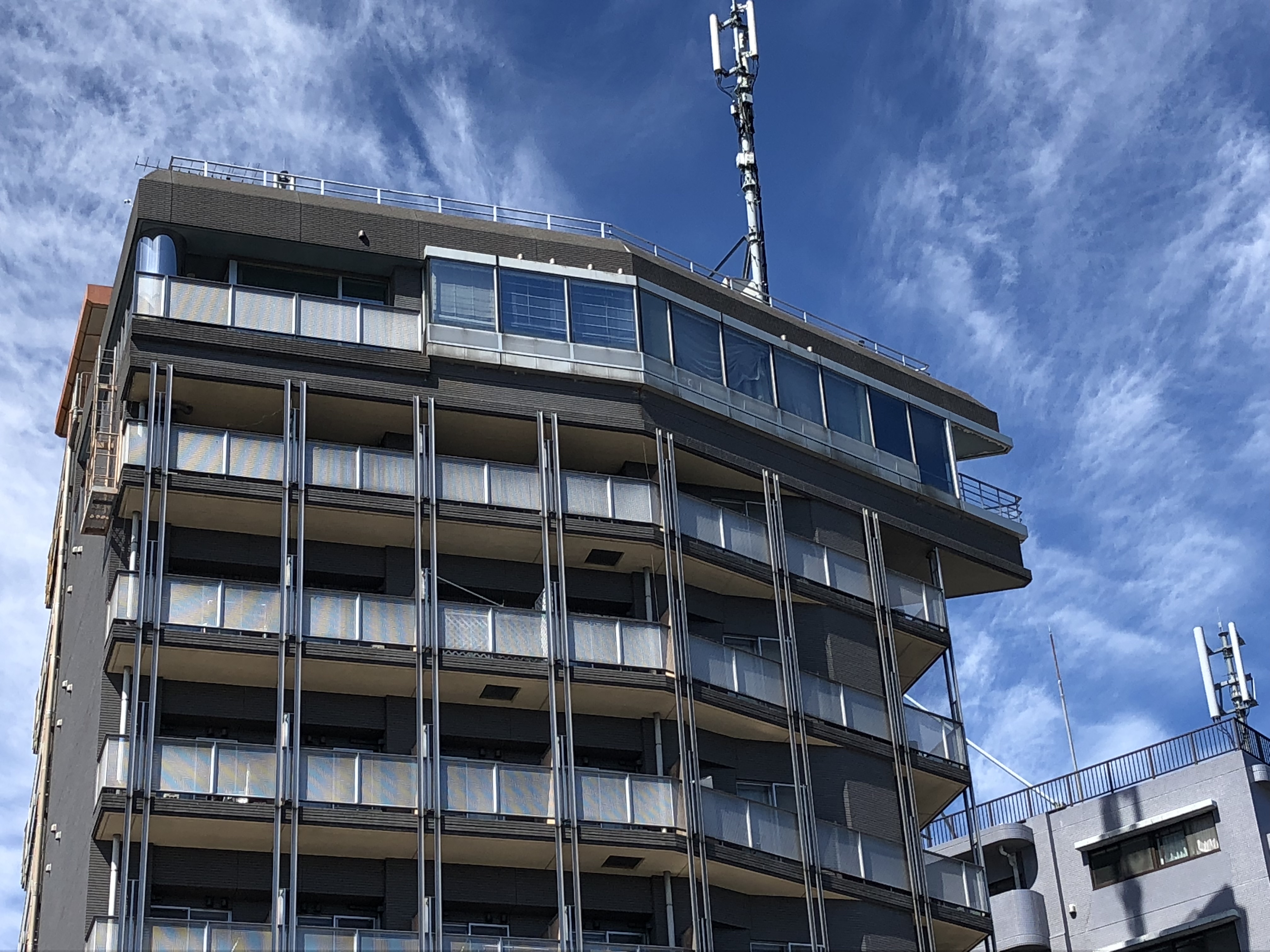 東京都豊島区　集合住宅兼店舗ビル　スパイク設置工事