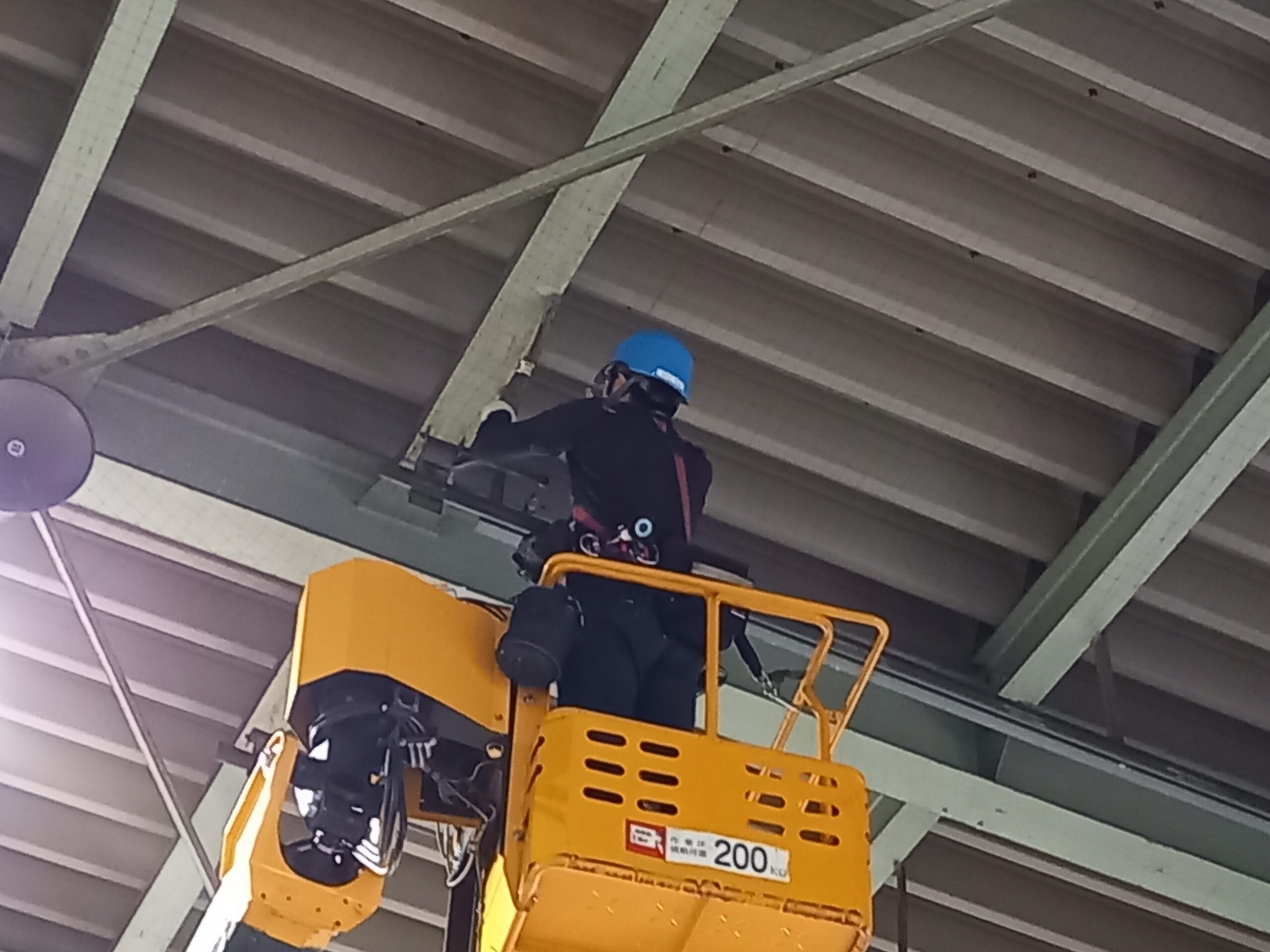 愛知県刈谷市　工場内製品出荷場　ピーコンネット５０取付施工