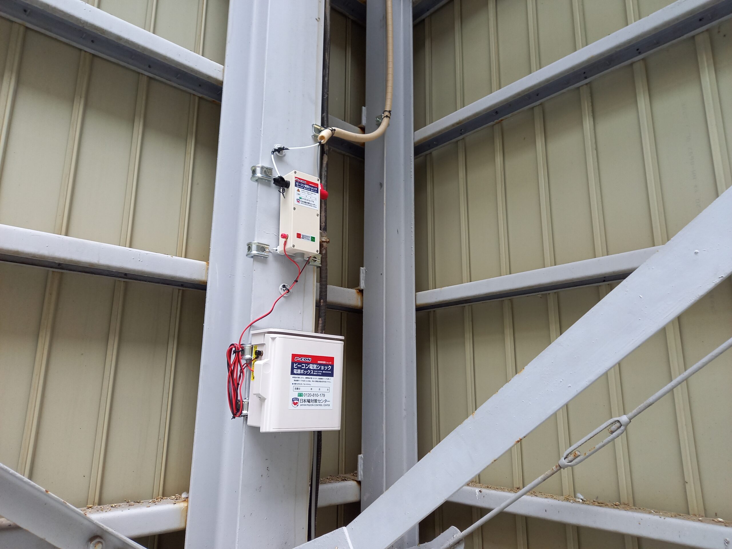 名古屋市中村区　テナント付マンション屋上の看板塔　ピーコンネット５０取付施工およびピーコン電気ショック